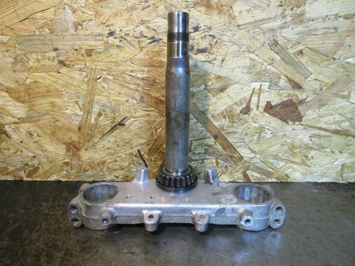 Té inferieur yamaha 600 - té,