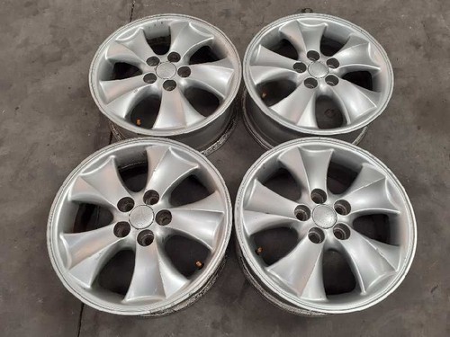Jantes toyota avensis berlina - jantes,