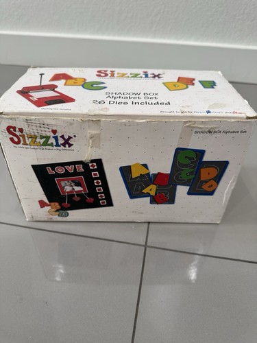 Sizzix shadow box - alphabet, set