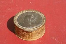 PETITE BOITE MEDAILLE S. KINSBURGER.