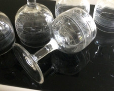 6 ANCIENS GRANDS VERRES à