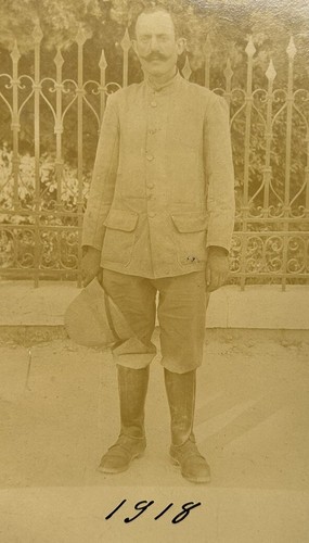 Photo poilu front orient - photo,