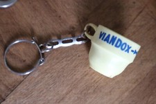ancien porte cle publicitaire collection TASSE VIANDOX