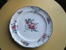 Vaisselle ancienne Un plat en faience Villeroy & Boch 31,5 cm en parfait état 
