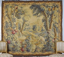 Superbe grande fontaine murale vintage française en tapisserie tissée Verdure et chien