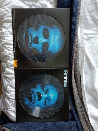 Vinyle - un,