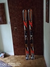 1 PAIRES DE SKIS ALPIN