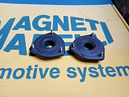 Supports d amortisseur - x,