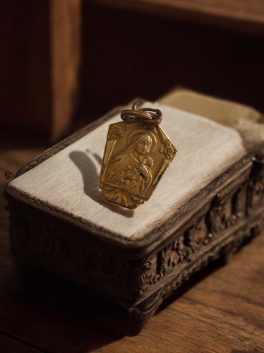 Pendentif religieux vierge - religieux,