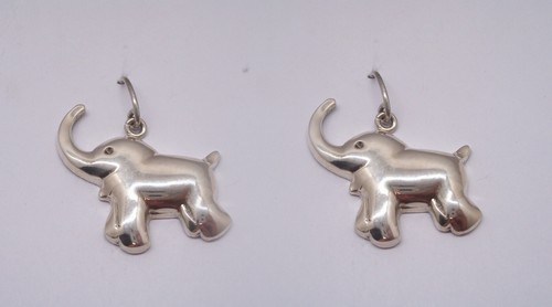 Boucles oreilles avec - d'oreilles,