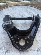 triangle de suspension Nissan