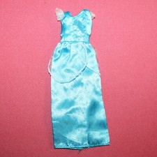 Robe turquoise de princesse