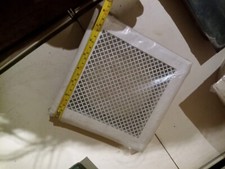 grilles  de ventilation ou de décompression  laqué blanc 20 /20cm 