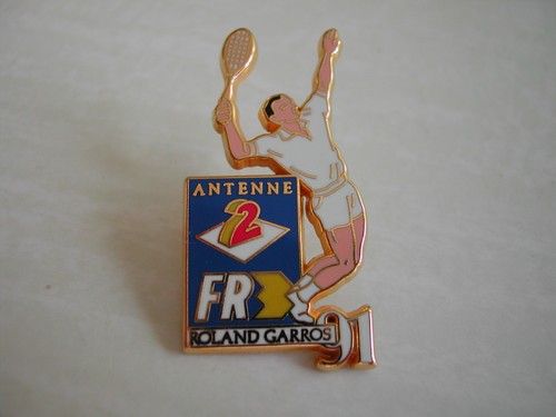 Rare pin media a2 - media,