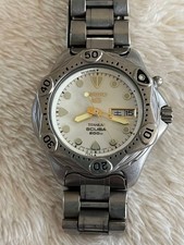 Montre de plongée vintage