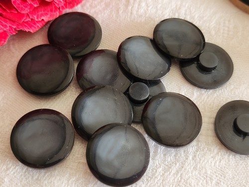 Lot boutons vintage - 11,