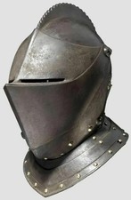 Casque de tournoi de chevalier
