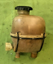 Vase d'expansion liquide de refroidissement / PEUGEOT 205 D