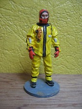 FIGURINE DEL PRADO POMPIER TENUE PLONGEUR ANTI FROID CANADA 2003  FIRE FIGHTER