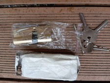 NEUF CYLINDRE DE SECURITE DE