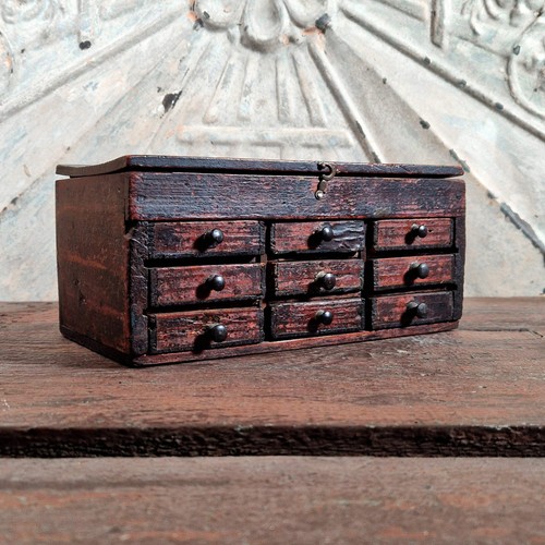 Layette horloger ou - d’horloger,