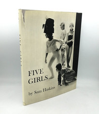 "FIVE GIRLS" par Sam Haskins