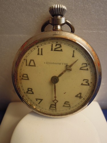 Ancienne montre chronographe - montre,