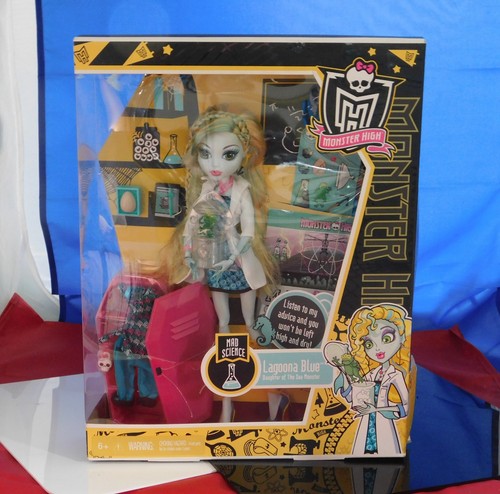 2011 monster high mad - 2011, science