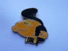 pin s  COINDEROUX DETOURNEMENT GASTON LAGAFFE ALBUM BASTON 5