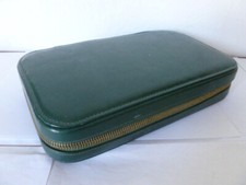 Trousse de toilette verte