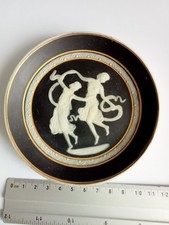 MEDAILLON PORCELAINE  -