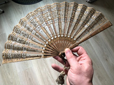 Ancien Eventail Collection