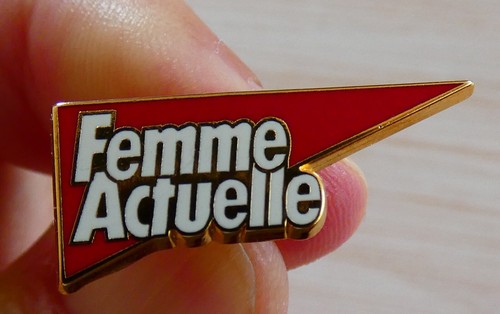 Beau pin media presse - media, femme