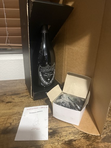 Dom perignon luminous - luminous, label