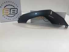 CARENA CODON GAUCHE BMW F 800