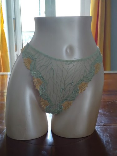 Lise charmel tanga neuf - lise,