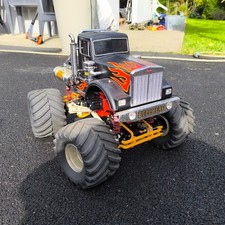 Tamiya Bull Head Radiocommandé  1/10 4WD Monster Truck Kit 