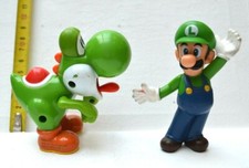 JOUET FIGURINE LUIGI YOSHI LOT