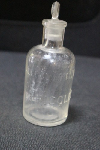 Ancienne petite bouteille - petite,