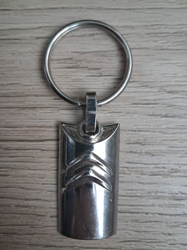 Porte clef citroen - porte,
