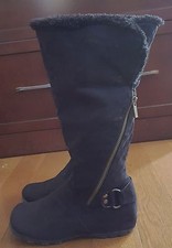 Women's Size 6 Black Suede