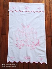 ANCIEN CACHE TORCHON BRODE