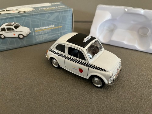 Voiture miniature fiat - voiture,