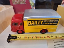 Corgi 1/50 - Simca unic Bailly
