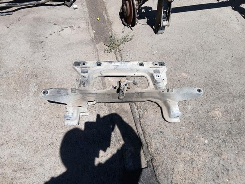Berceau avant peugeot 306 - berceau,