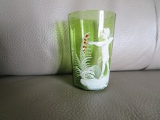 ancien verre vert en cristal