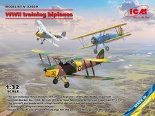 WWII training biplanes