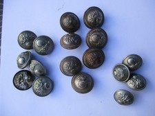 Lot boutons en metal - boutons,