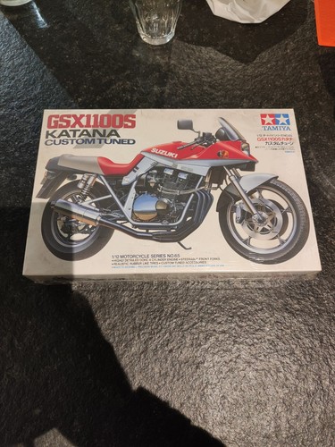 Tamiya gsx1100 katana custom - katana,