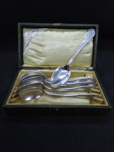 Coffret petites - de,